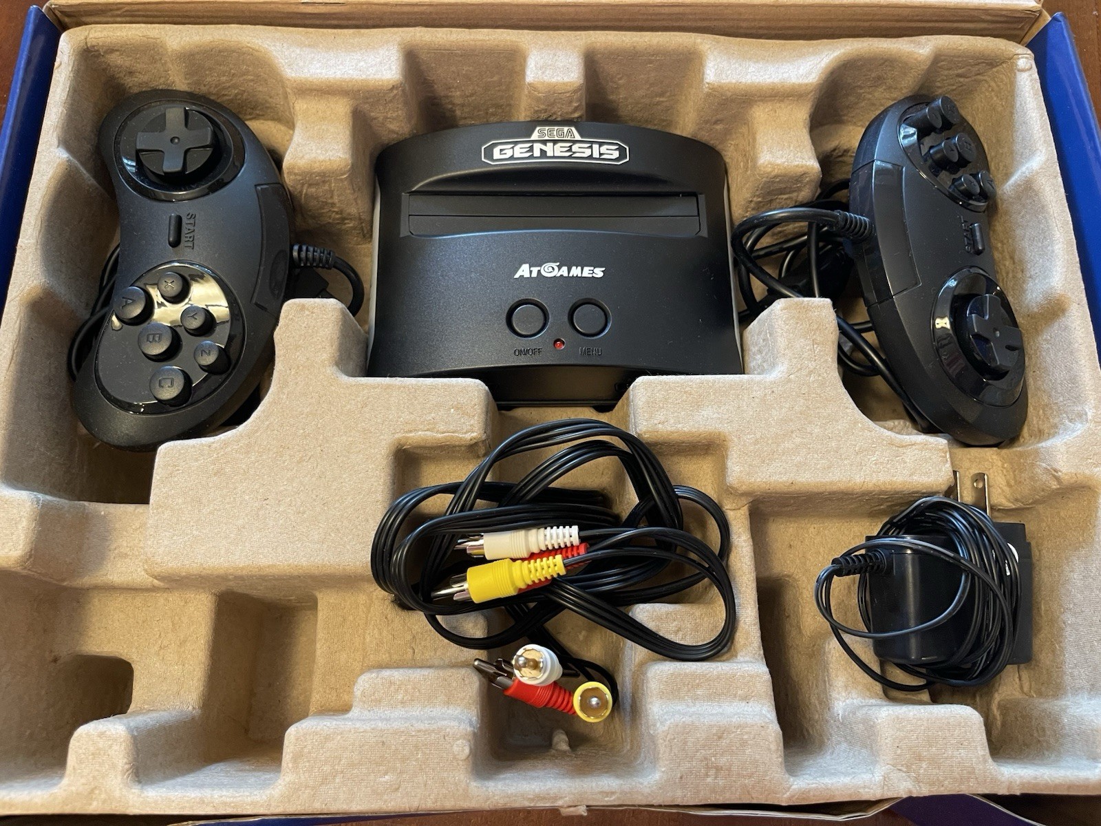 Sega Genesis Classic Game Console 81 Built In Games Complete Box Cartridge Slot
