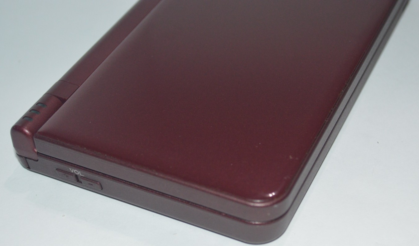 Nintendo DSi XL DS Console Wine Red Burgundy Tested With 9 Games And Charger