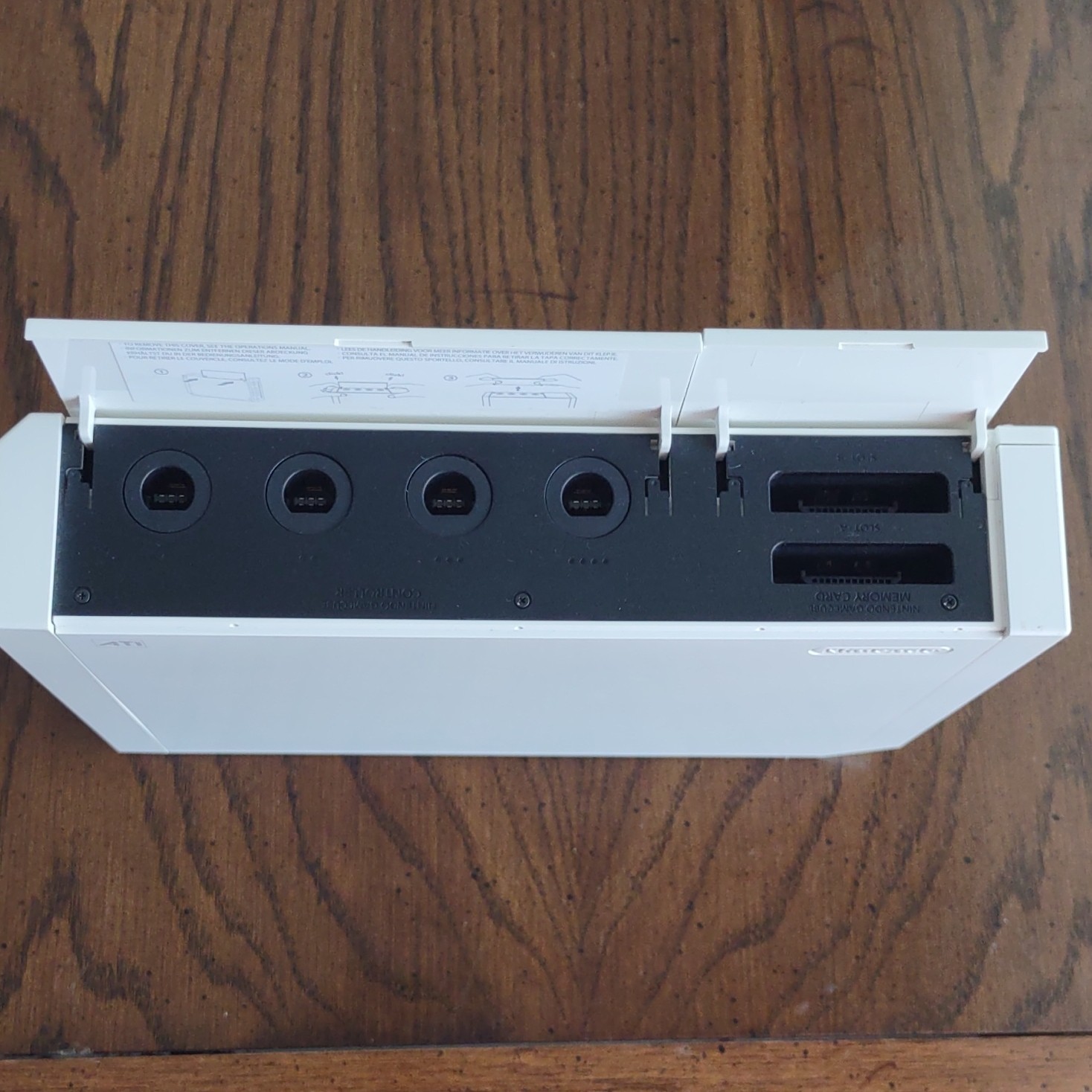 Nintendo Wii RVL-001(USA) White BUNDLE plays GameCube + 2 controllers MotionPlus