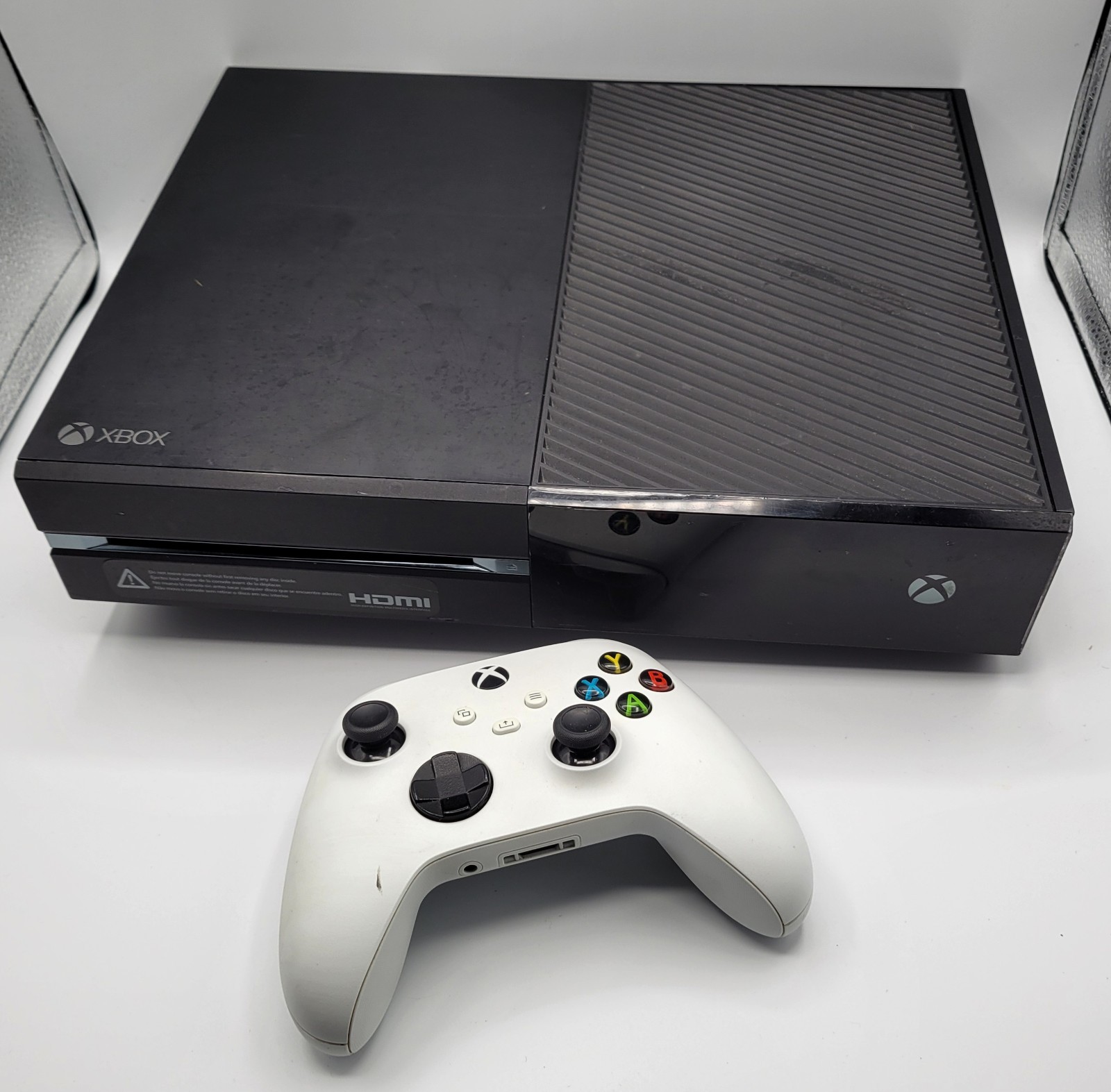 Xbox One Bundle with 15 Games Controller 500GB Model 1540 Tested