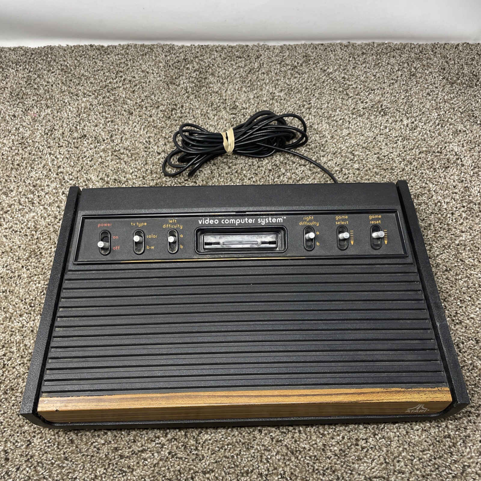 Atari 2600 Heavy Sixer Console In Box Chess Piece Box Tested Works READ