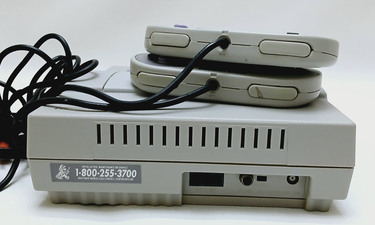 Super Nintendo Entertainment System Console SNS-001 – For Parts Only
