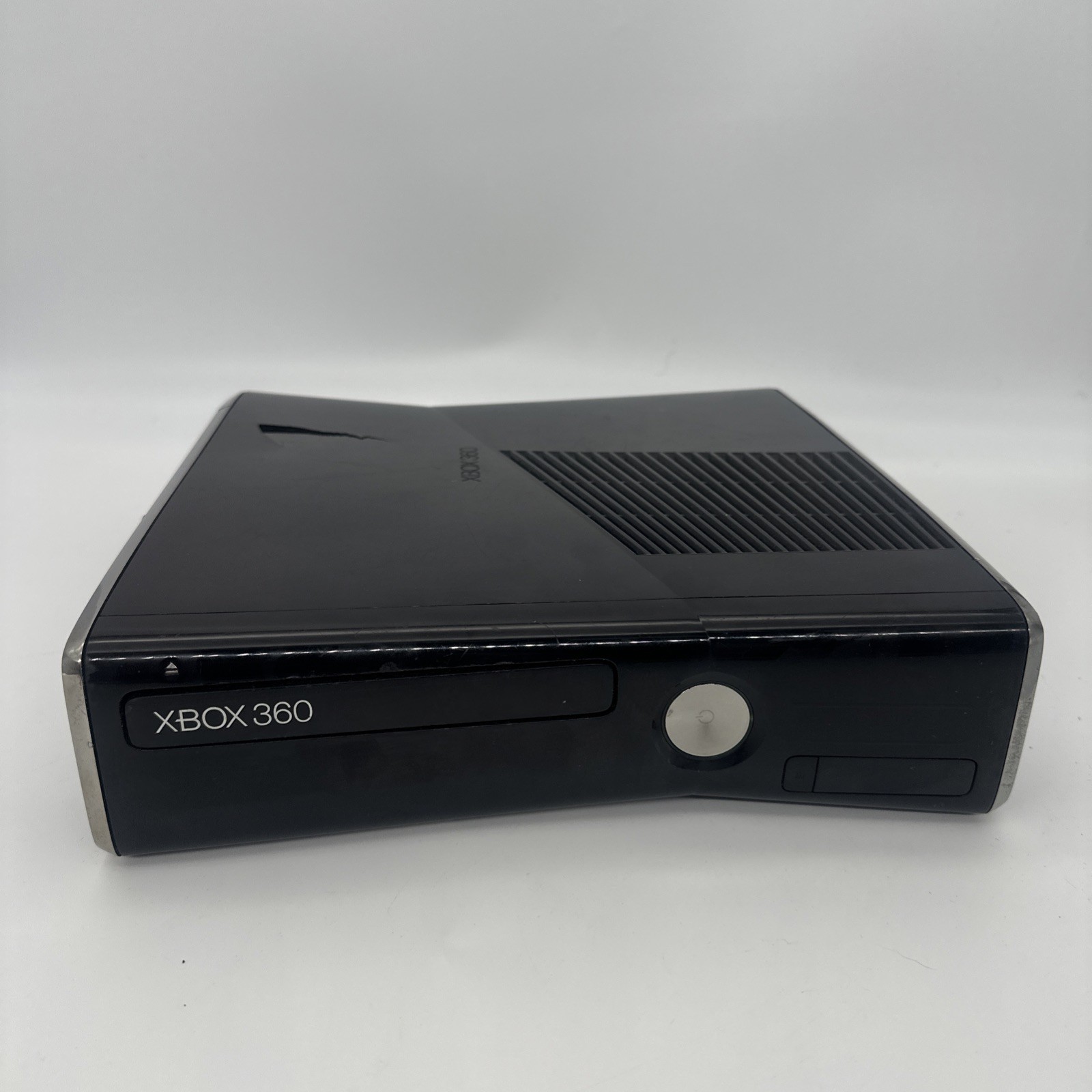 Microsoft Xbox 360 S Console Only, Model 1439 Black WORKS *No Hard Drive*