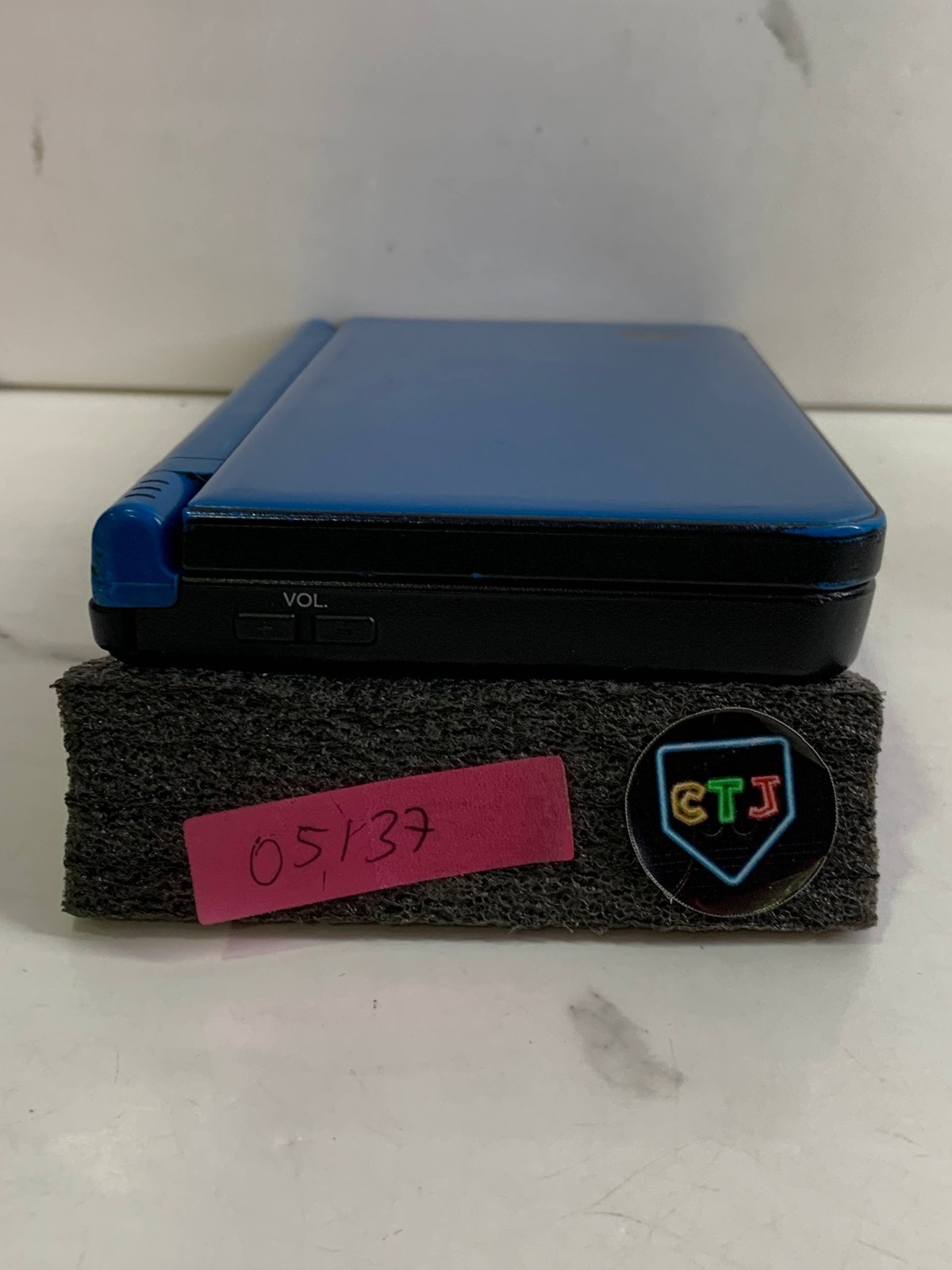 Nintendo DSi XL midnight blue with Box COMPLETE – excellent condition