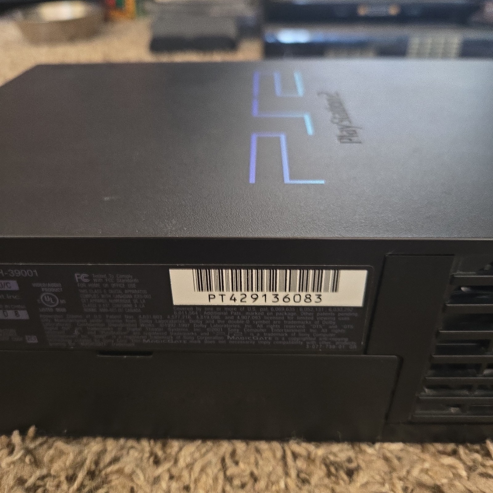 Sony PlayStation 2 PS2 SCPH-39001 Console Bundle w/ Cables & Controller And Game