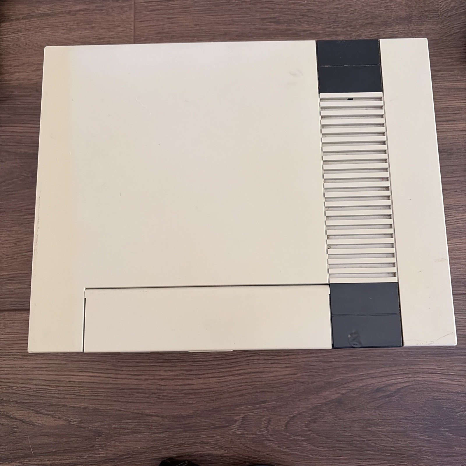 NES Nintendo Bundle Lot – Tested – Console, Controllers, Gun, Mario Duck Game