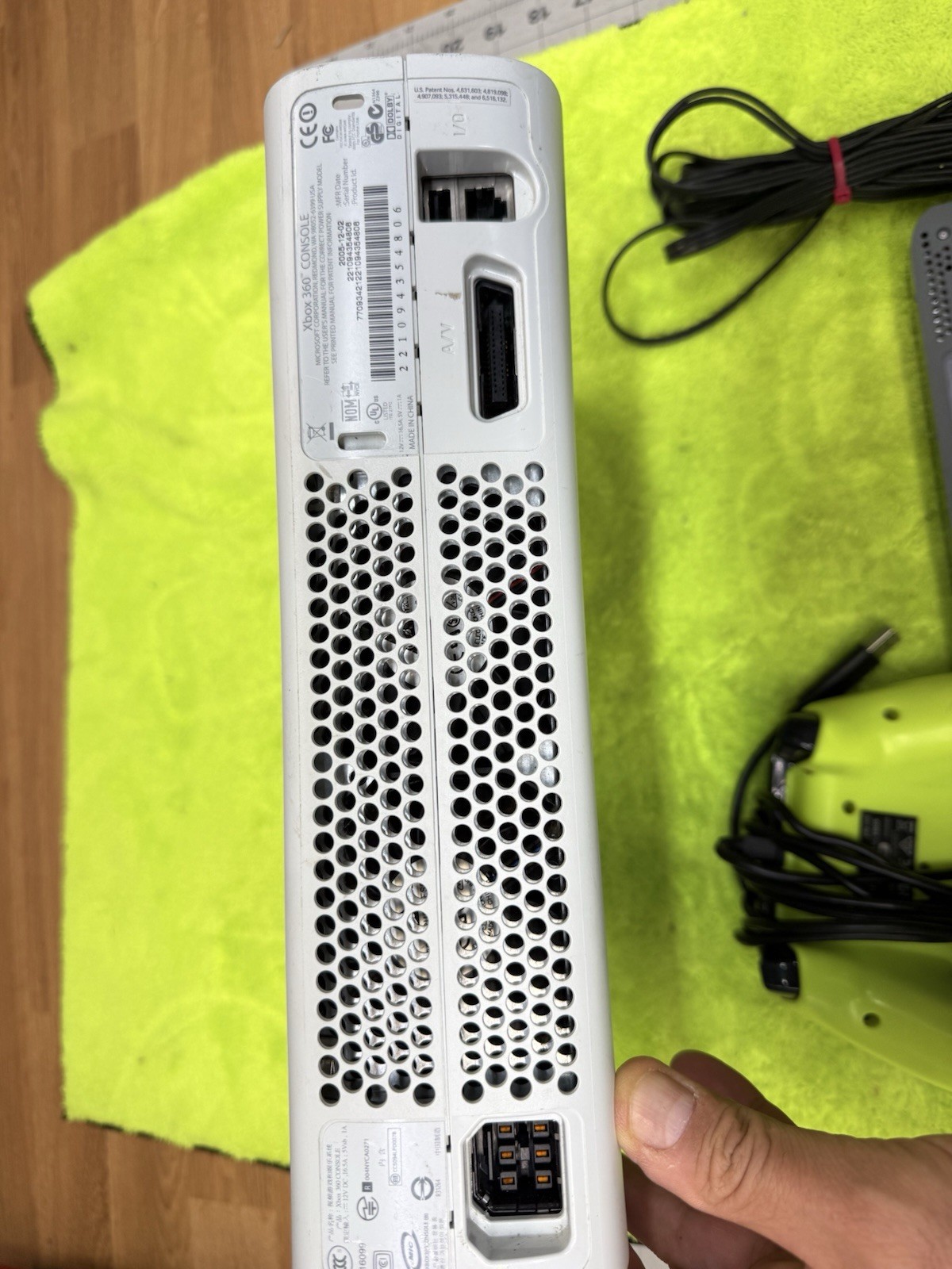 Xbox 360 Console Hard drive White Unknown if still works See DESCRIPTION! Pics🔥