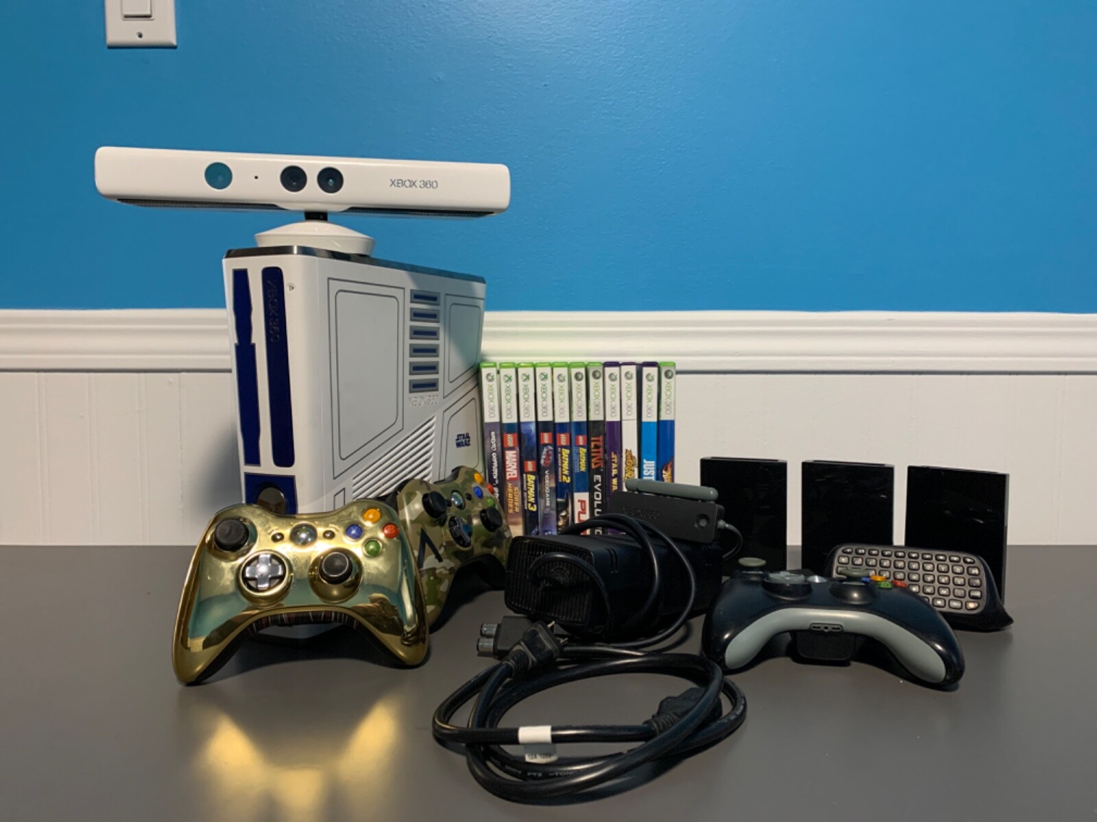 Microsoft Xbox 360 320GB Kinect Star Wars Limited Edition Please look at photos 