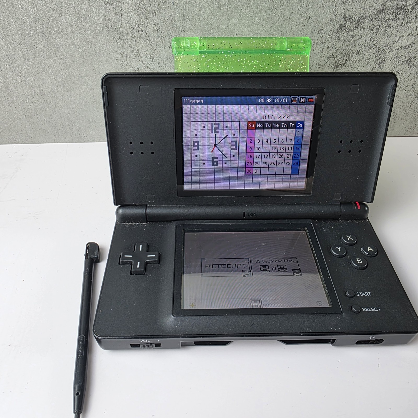Nintendo DS Lite Black Handheld System USG-001 – Broken Screen Hinge