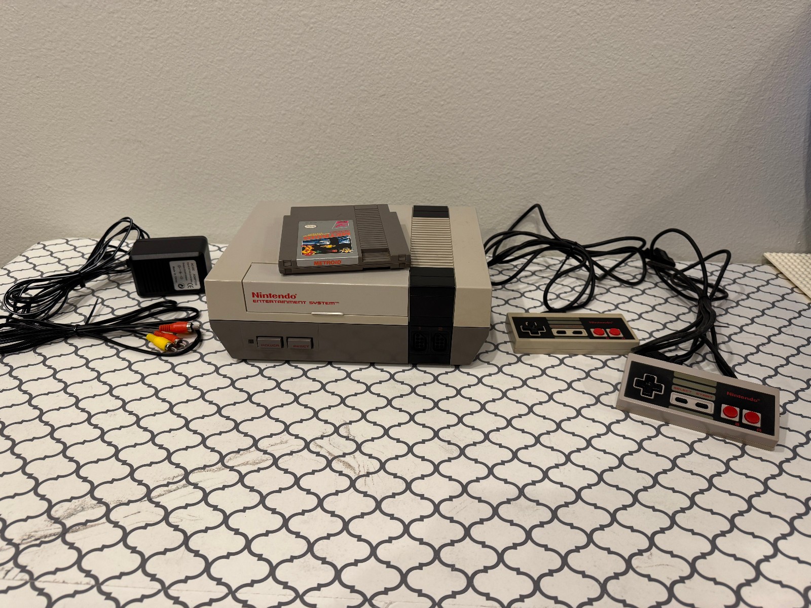 Vintage Nintendo Entertainment System NES-001 Metroid Dual Controller Bundle