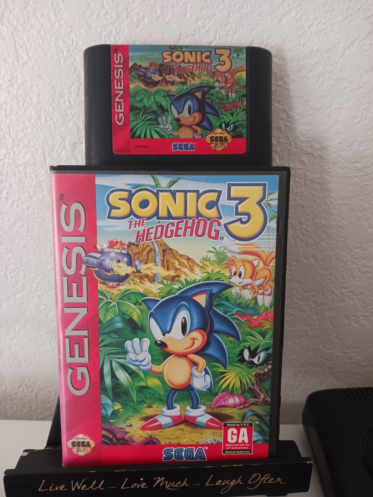 SEGA Genesis Console Model 2 MK-1631 Bundle + Authentic Sonic 3 + 2 Controller