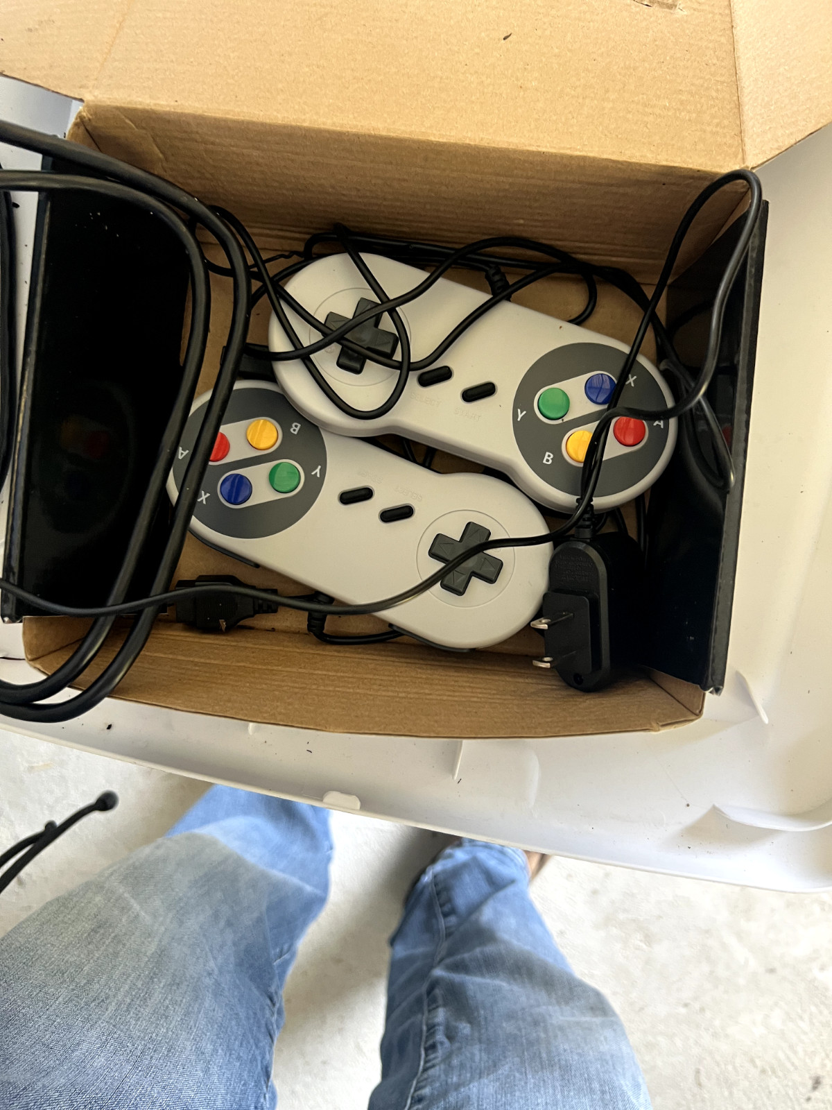 Super Mini SN-02 HD TV Game Console with 821 Classic Games Retro System