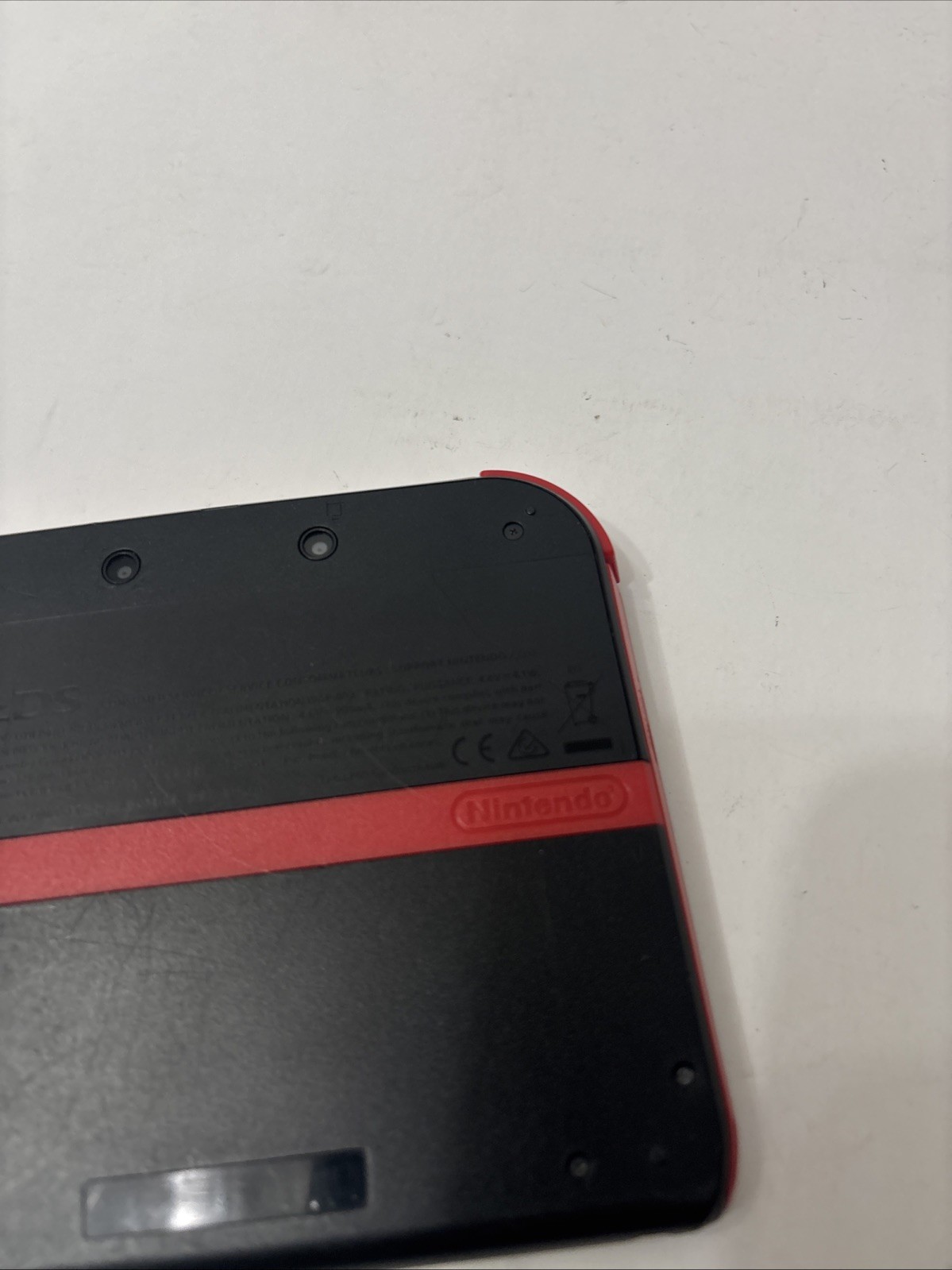 NINTENDO 2DS HANDHELD CONSOLE FTR-001 BLACK / RED WORKING NICE 1 Game & Stylus