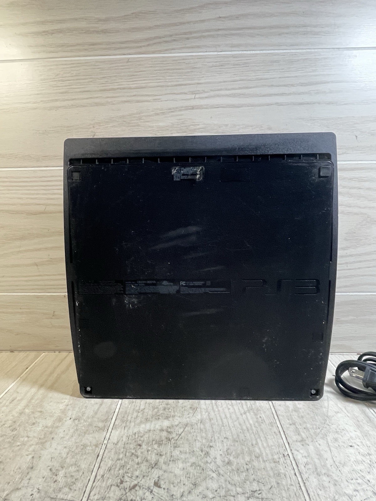 Sony PlayStation 3 Slim PS3 160GB Black CECH-3001A *Console & Cords Only*
