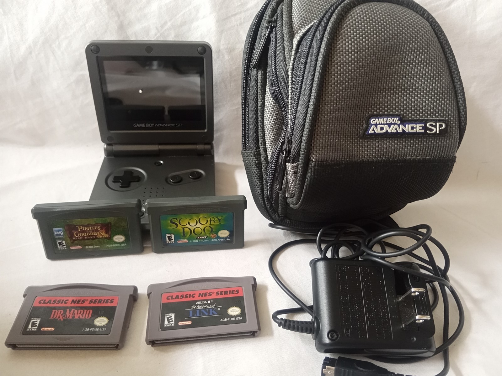 Nintendo Game Boy Advance SP AGS-101 Graphite Console Bundle 4 Game Charger Case