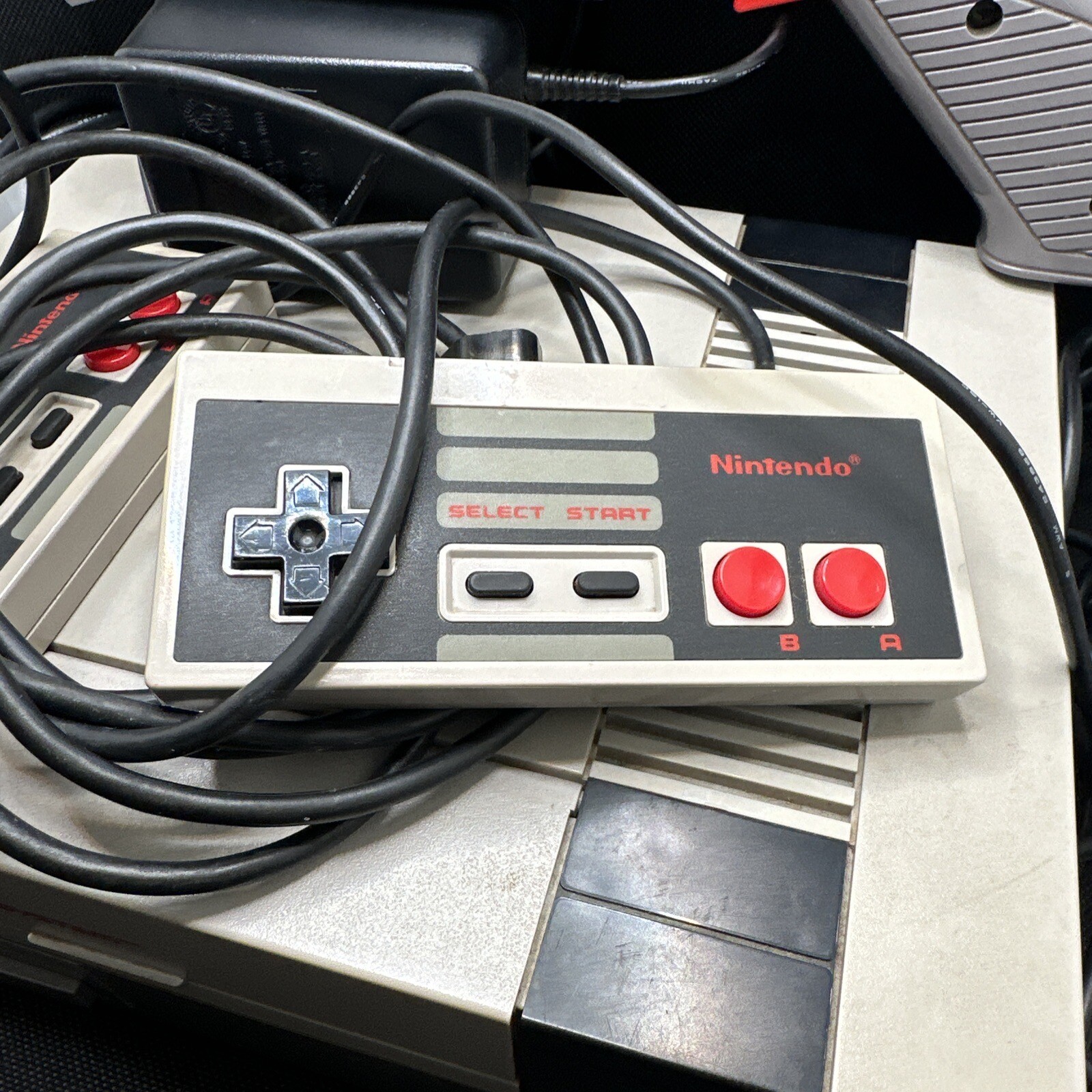 Nintendo Entertainment System 512MB NES Classic Edition Console – White/Gray