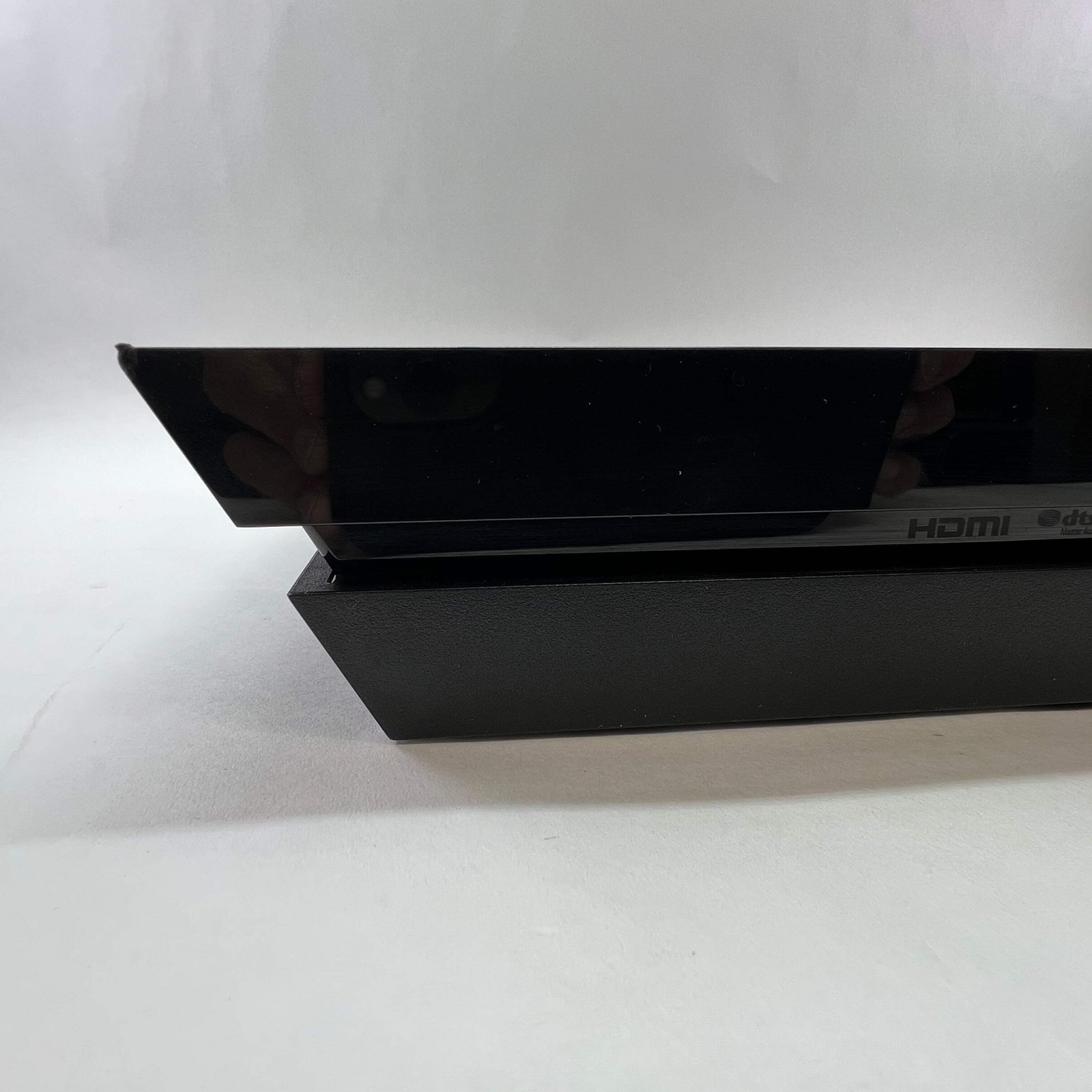 Sony PlayStation 4 PS4 500GB MB071766331 + HDMI Cable + Power Cable + Genuine Co