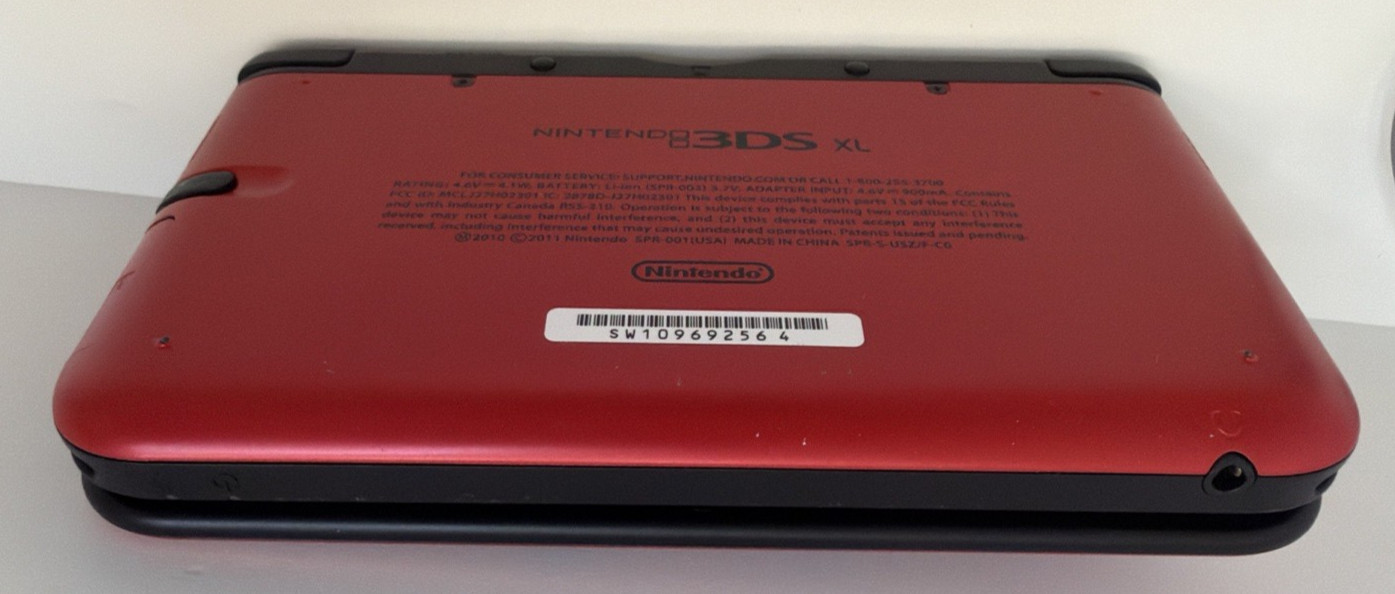 Nintendo 3DS XL Handheld Console – Black and Red – Excellent CIB Complete!