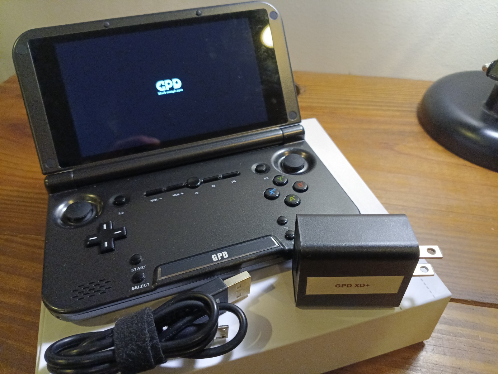GPD XD Plus Portable Handheld Emulation Gaming Console with 32GB SD card Android