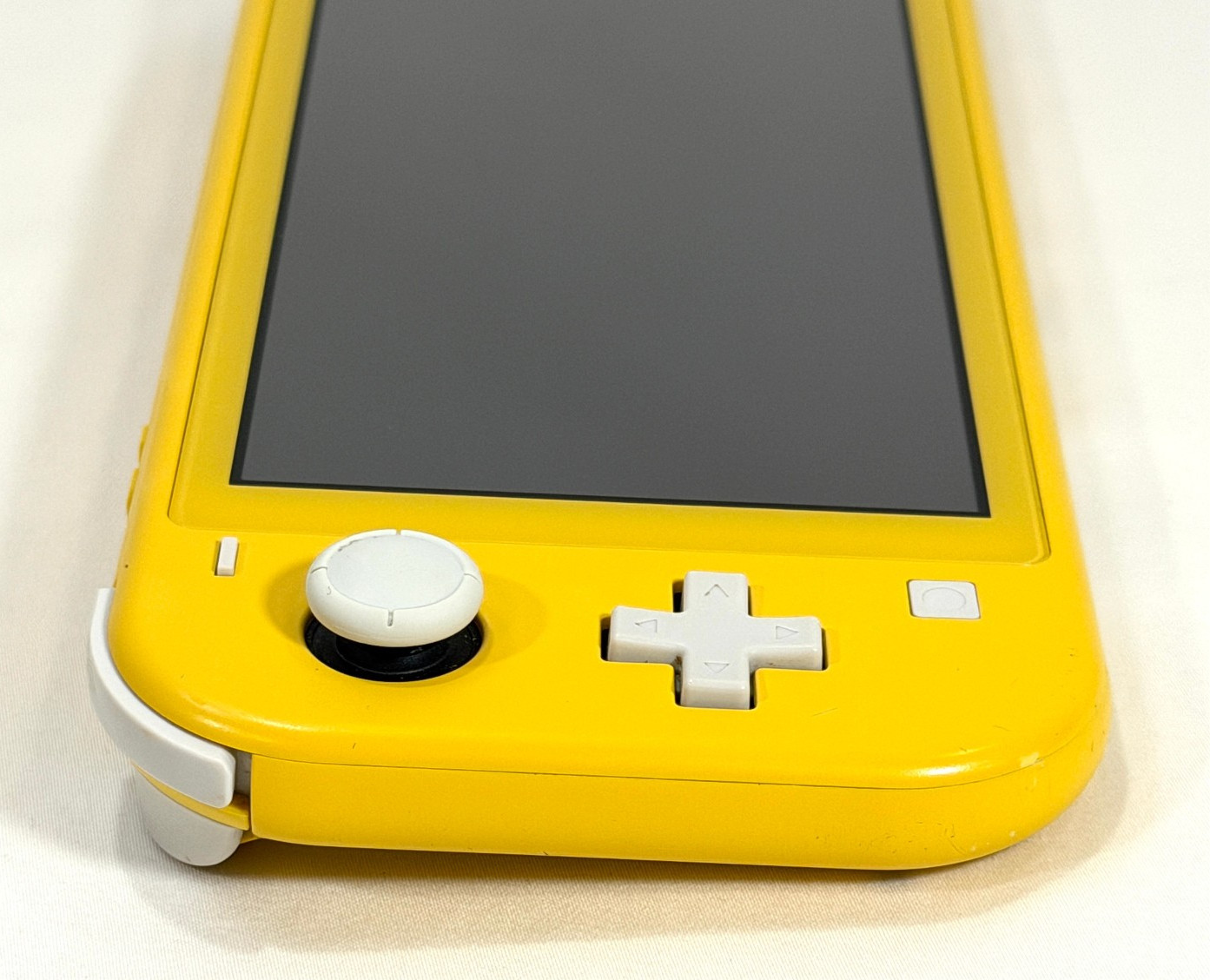 Nintendo Switch Lite HDH-001 (Console Only) – Yellow