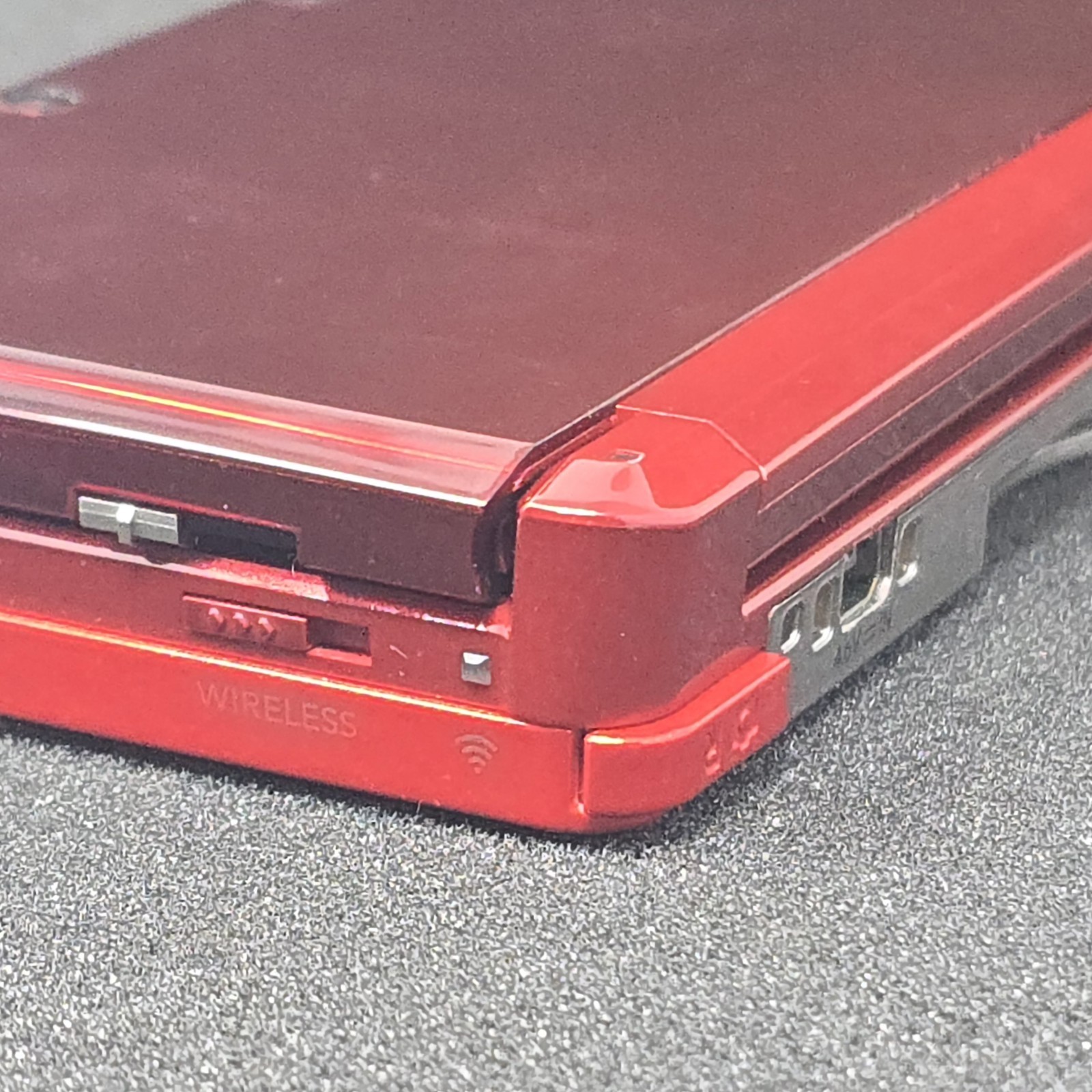 Nintendo 3DS Handheld System Flame Red CTR-001 w/ Charger TESTED