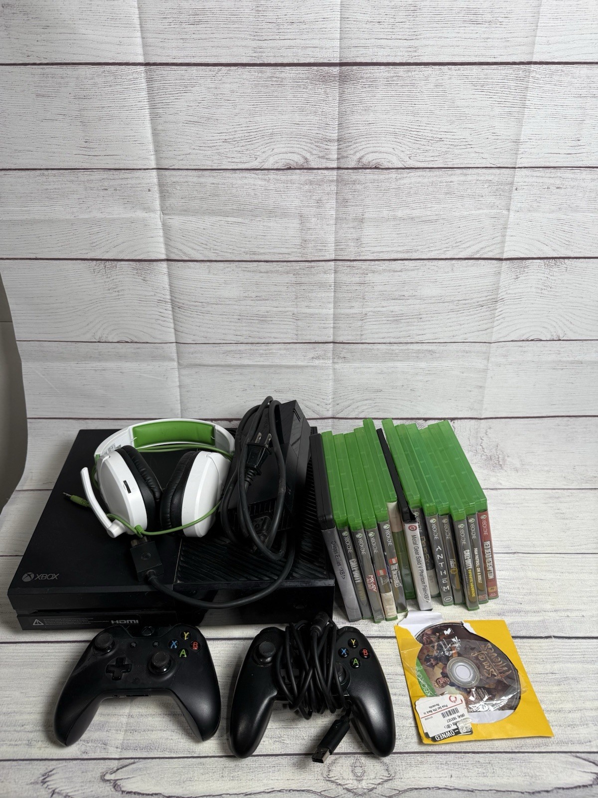 Xbox One 1TB Console MEGA BUNDLE WITH 15 GAMES! Plus Headset