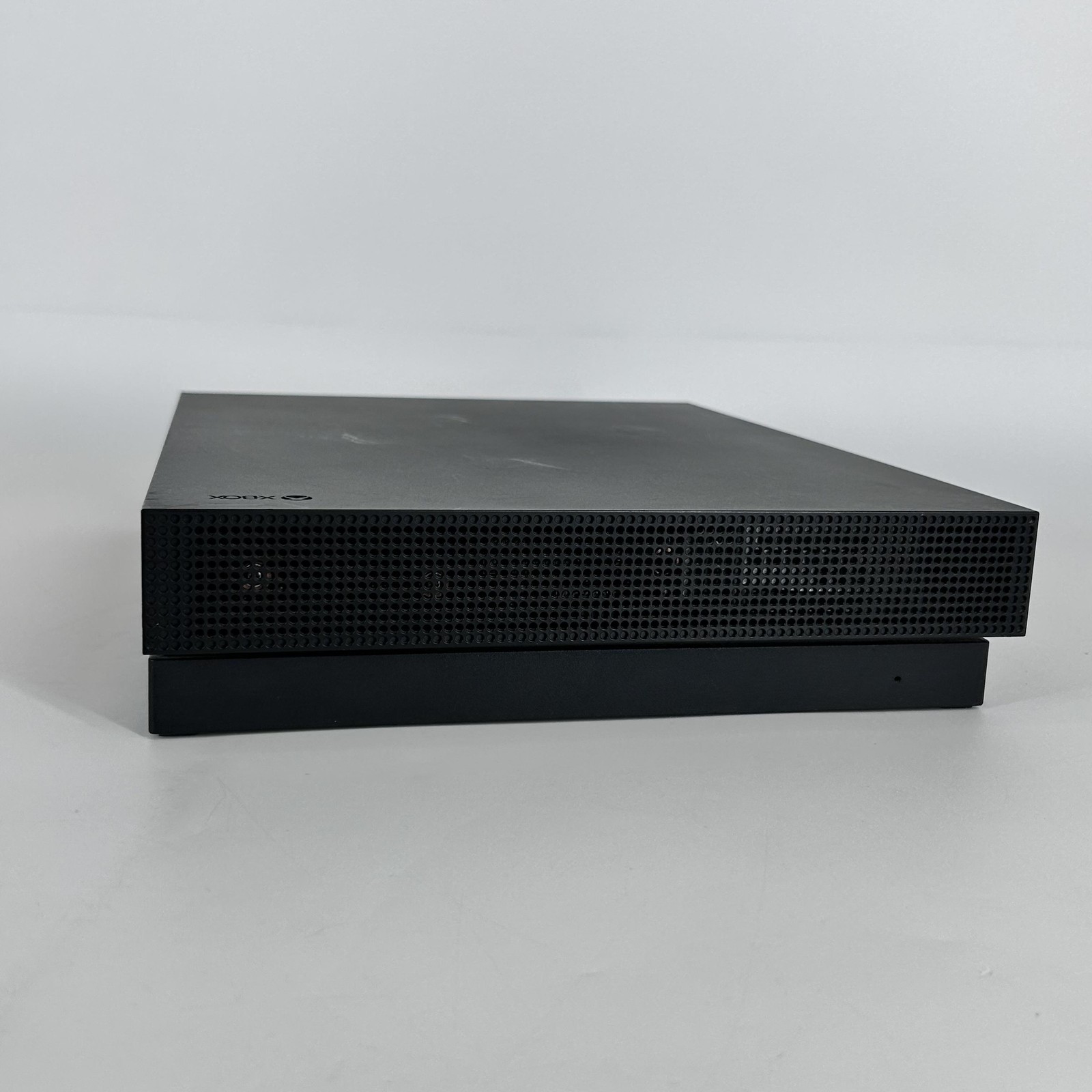 Microsoft Xbox One X Console Black 1TB w/ HDMI/Power Cord – Good w/ Smoke Odor