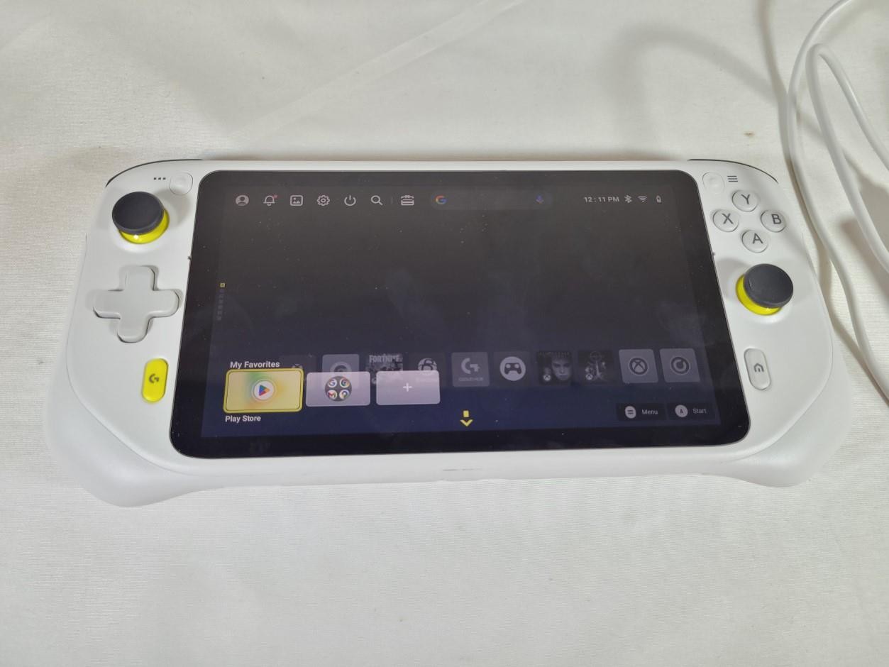 Logitech G Cloud Handheld Gaming Console GR0006 64GB Wi-Fi Android