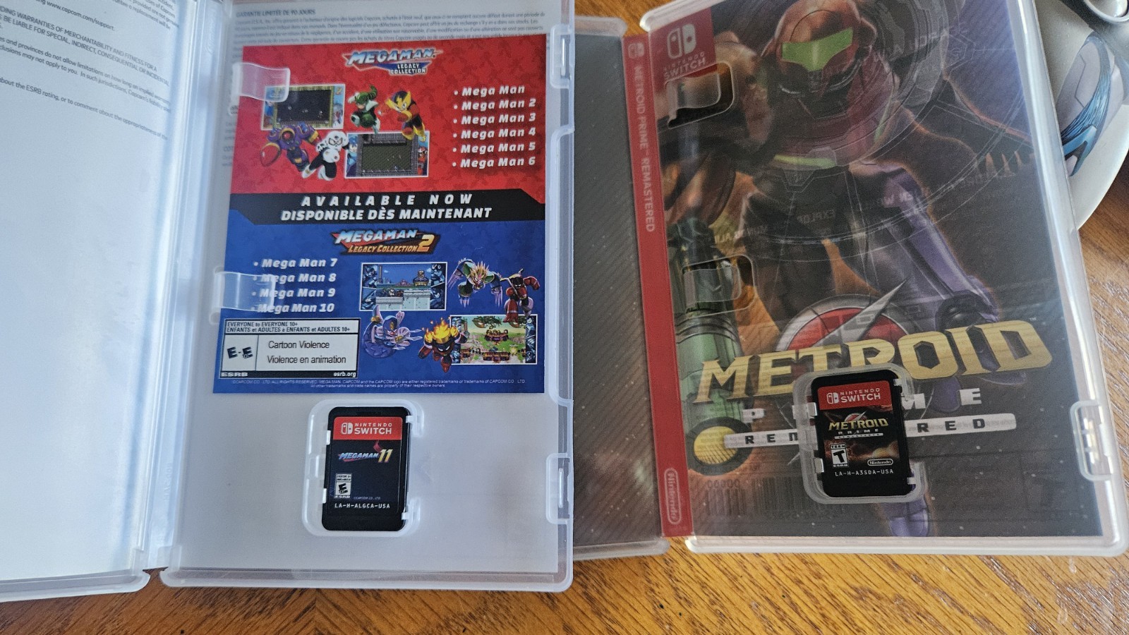 Nintendo Switch 32GB Console + 512 GB SD CARD, Docking Station, Metroid Prime