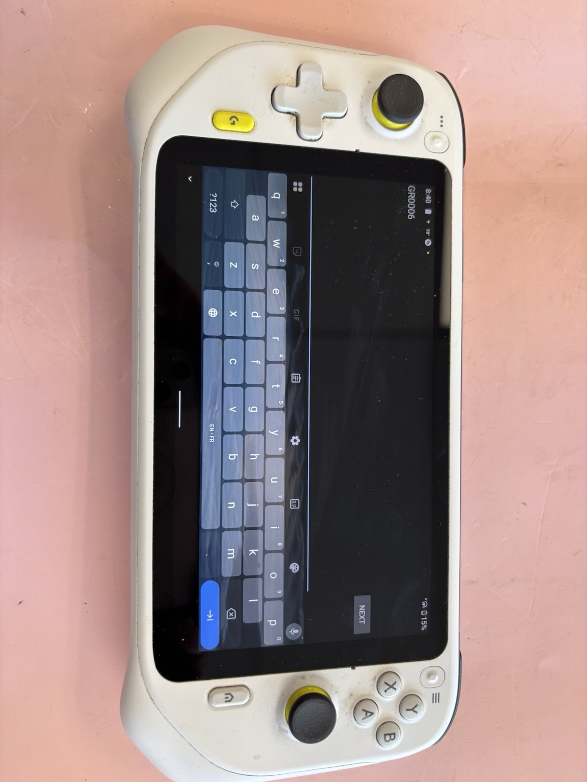 Logitech G Cloud Gaming Handheld Console GR0006 White 64GB Android WiFi 7″ 1080p