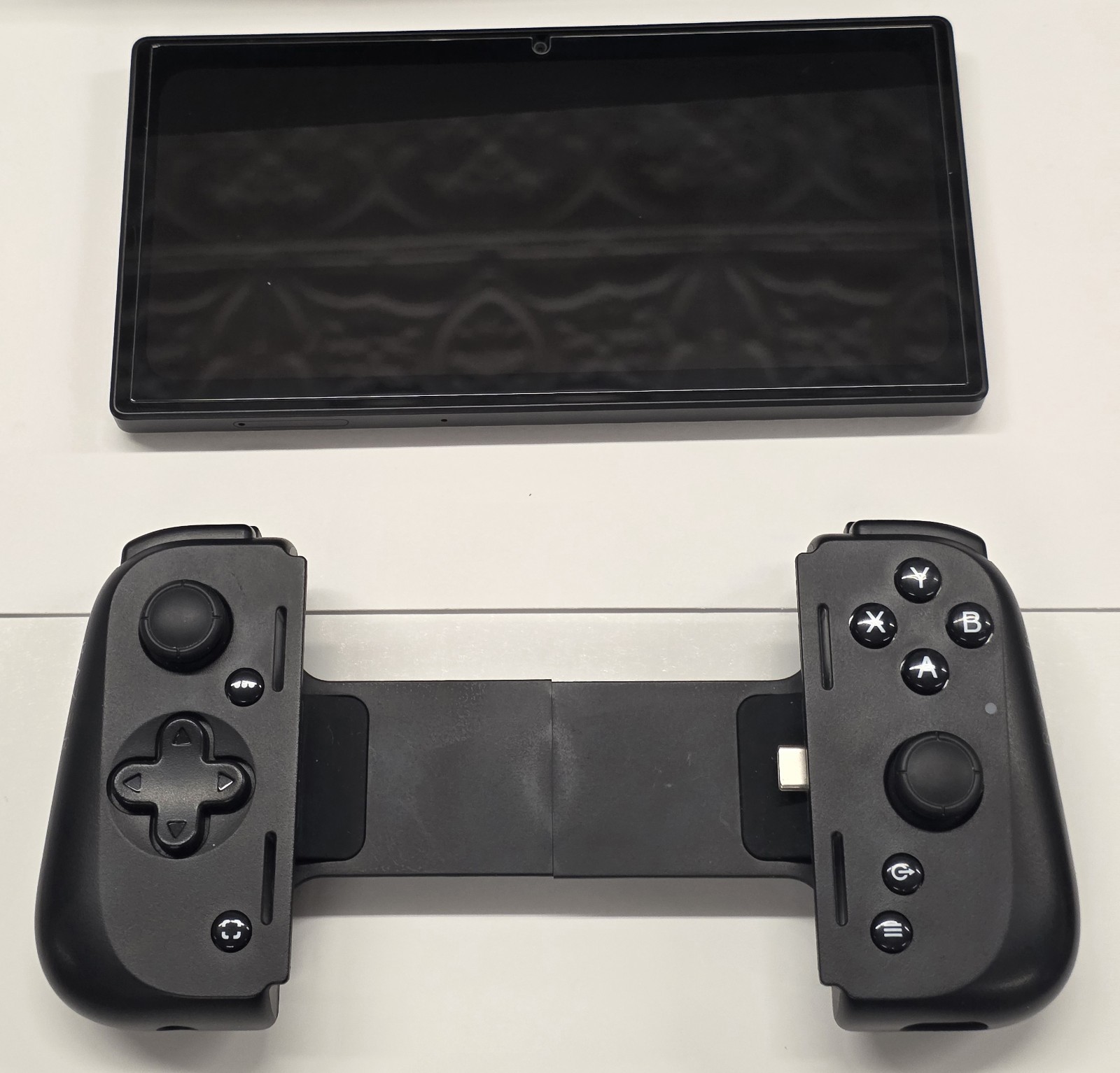 Razer Edge Handheld Gaming Console Kishi V2 Wi-Fi USB-C Android Black