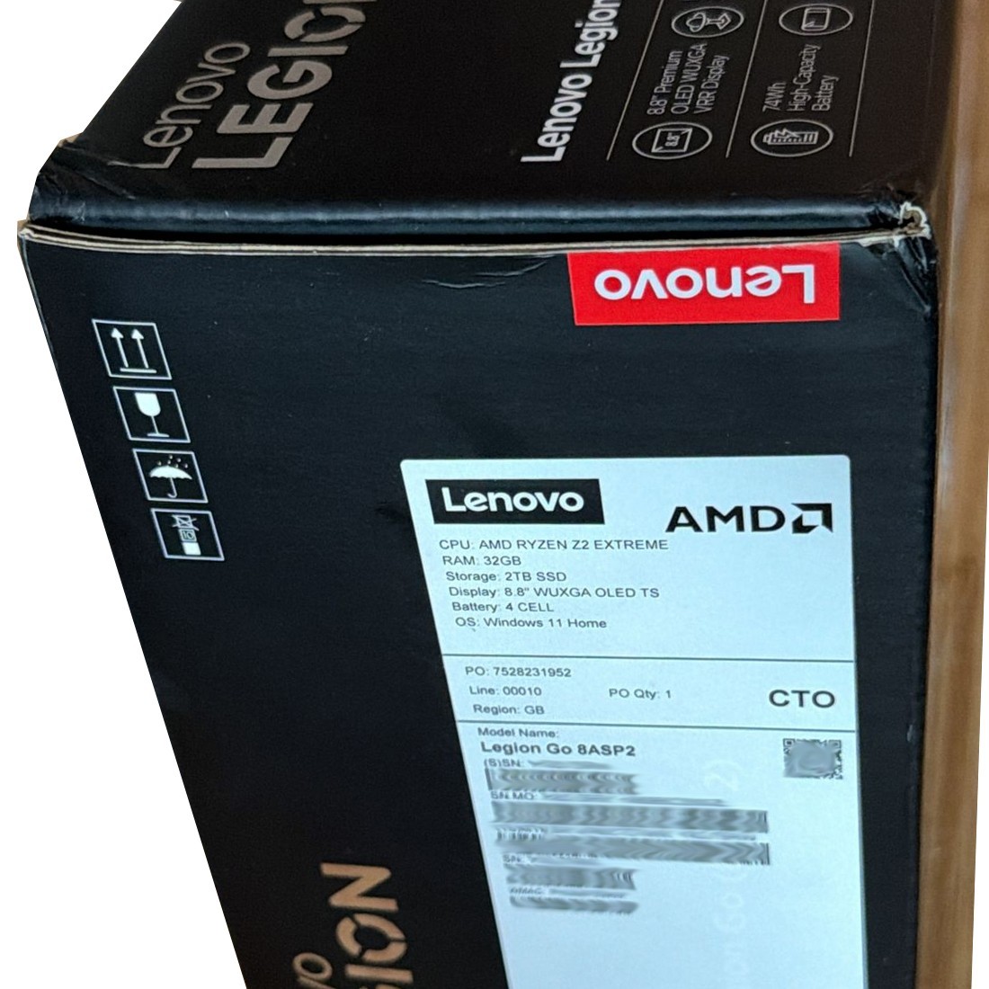 Lenovo Legion Go 2 (8ASP2, 8.8″ inch) 2TB 32GB RAM AMD Ryzen Z2 Extreme + Case