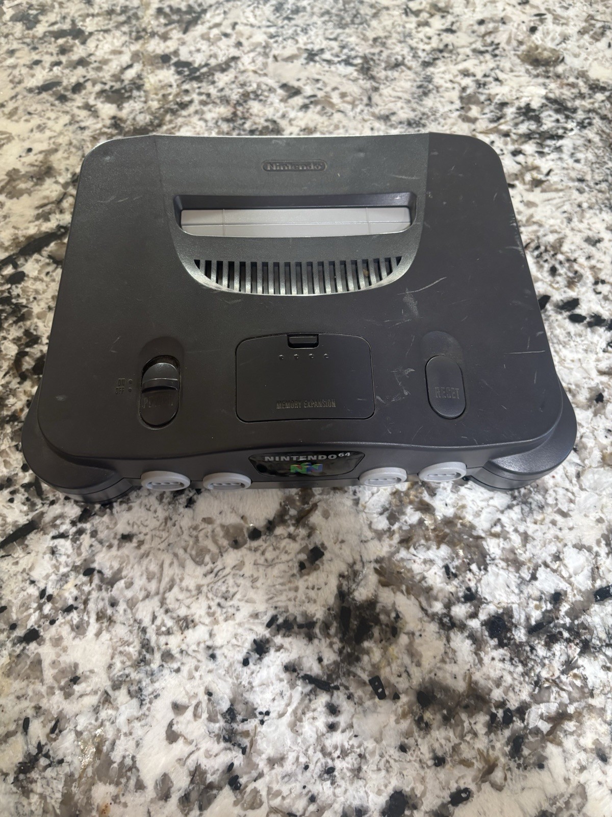 Nintendo 64 Console Bundle, 2 Controllers, Cables – TESTED
