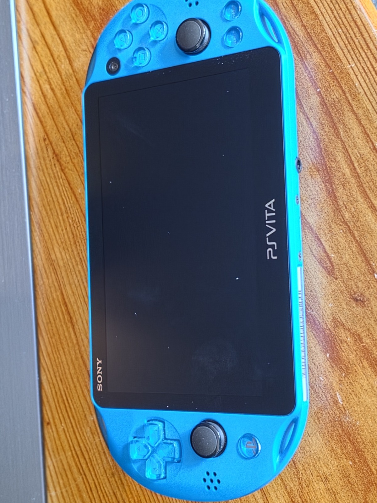 Sony PlayStation Vita PCH-2001 Aqua Blue Wi-Fi 8GB