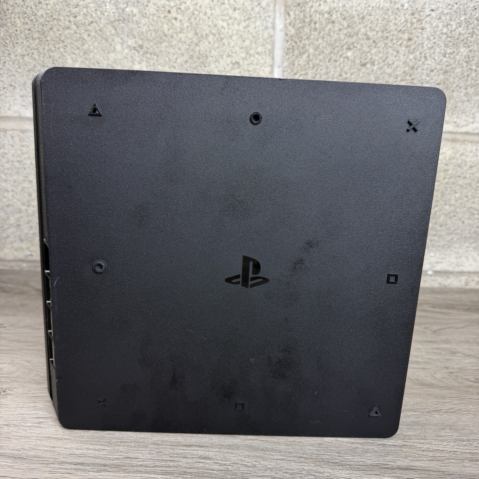 Sony PlayStation 4 Slim 500GB CUH-2015A Console Bundle w/One Controller