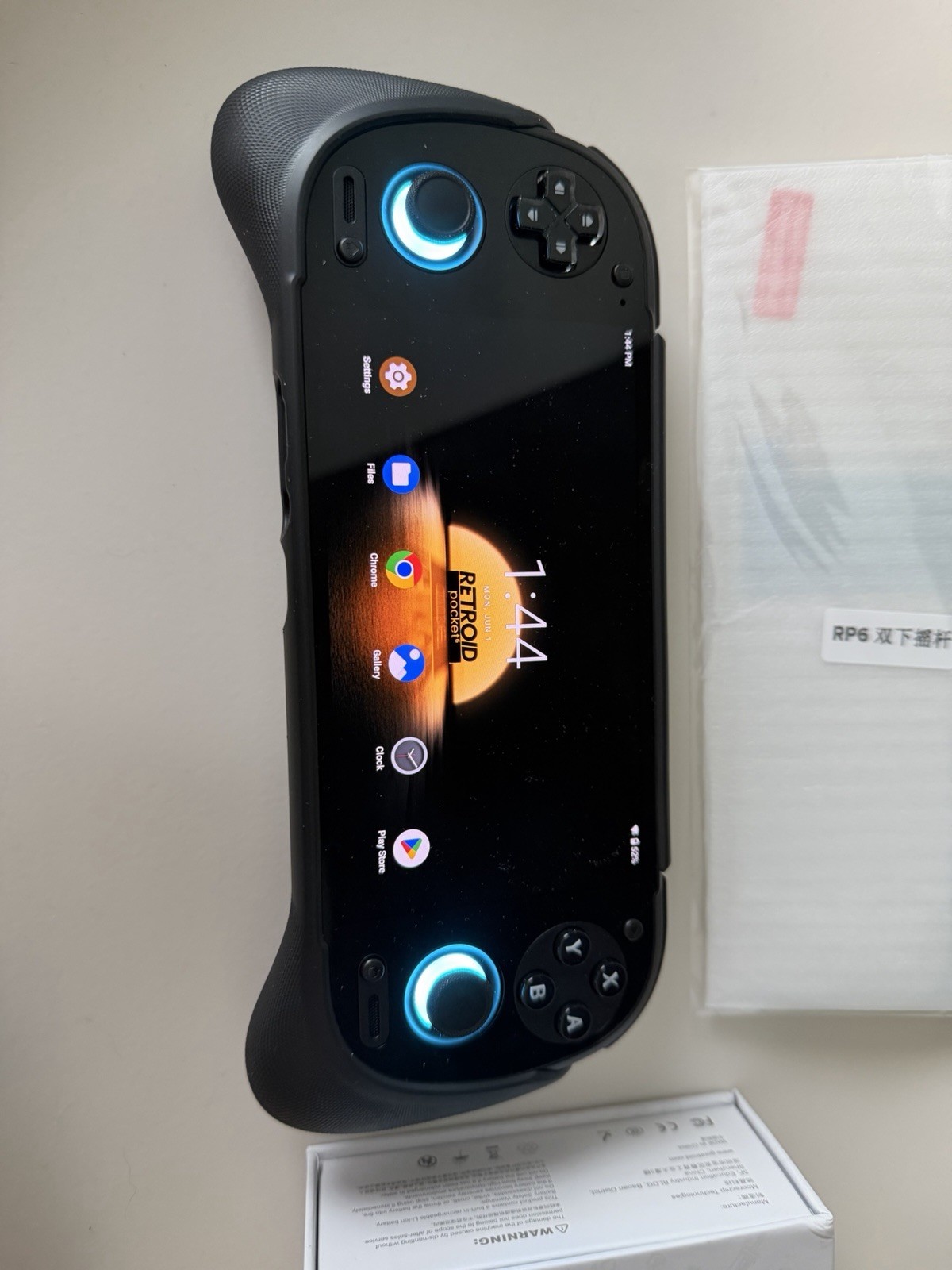 Retroid Pocket 6 (8Gb Ram/128Gb) (D-pad on Top)