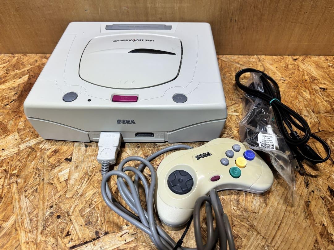 Sega Saturn Console + controller NTSC-J HST-3220 white Tested s1313M
