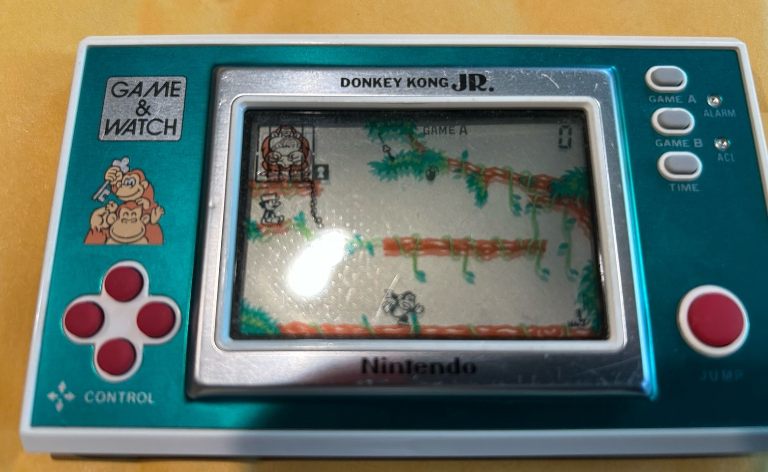 TESTED WORKING 1983 Nintendo Game & Watch Donkey Kong Jr Handheld Vintage
