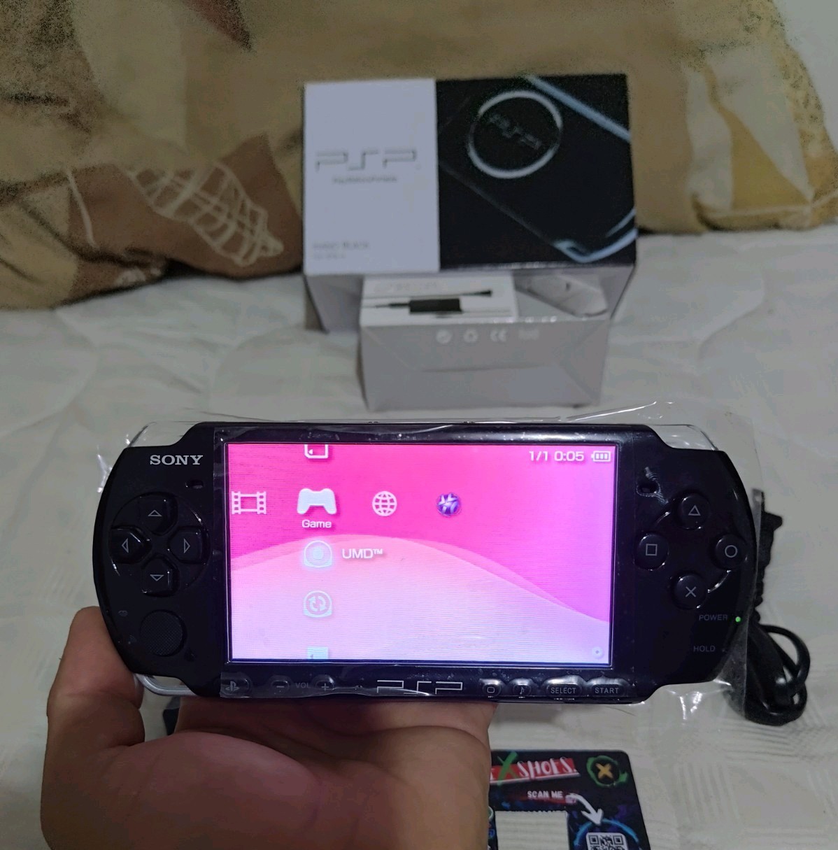 Sony PSP 3000 black with 32 GB games +UMD