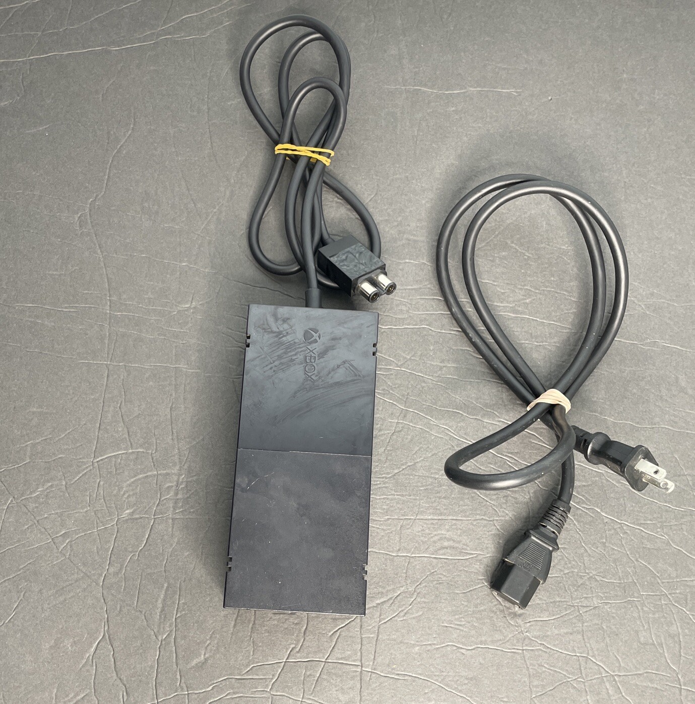 Microsoft Xbox One Black Console With Kinect Motion Sensor & Power Cords TESTED