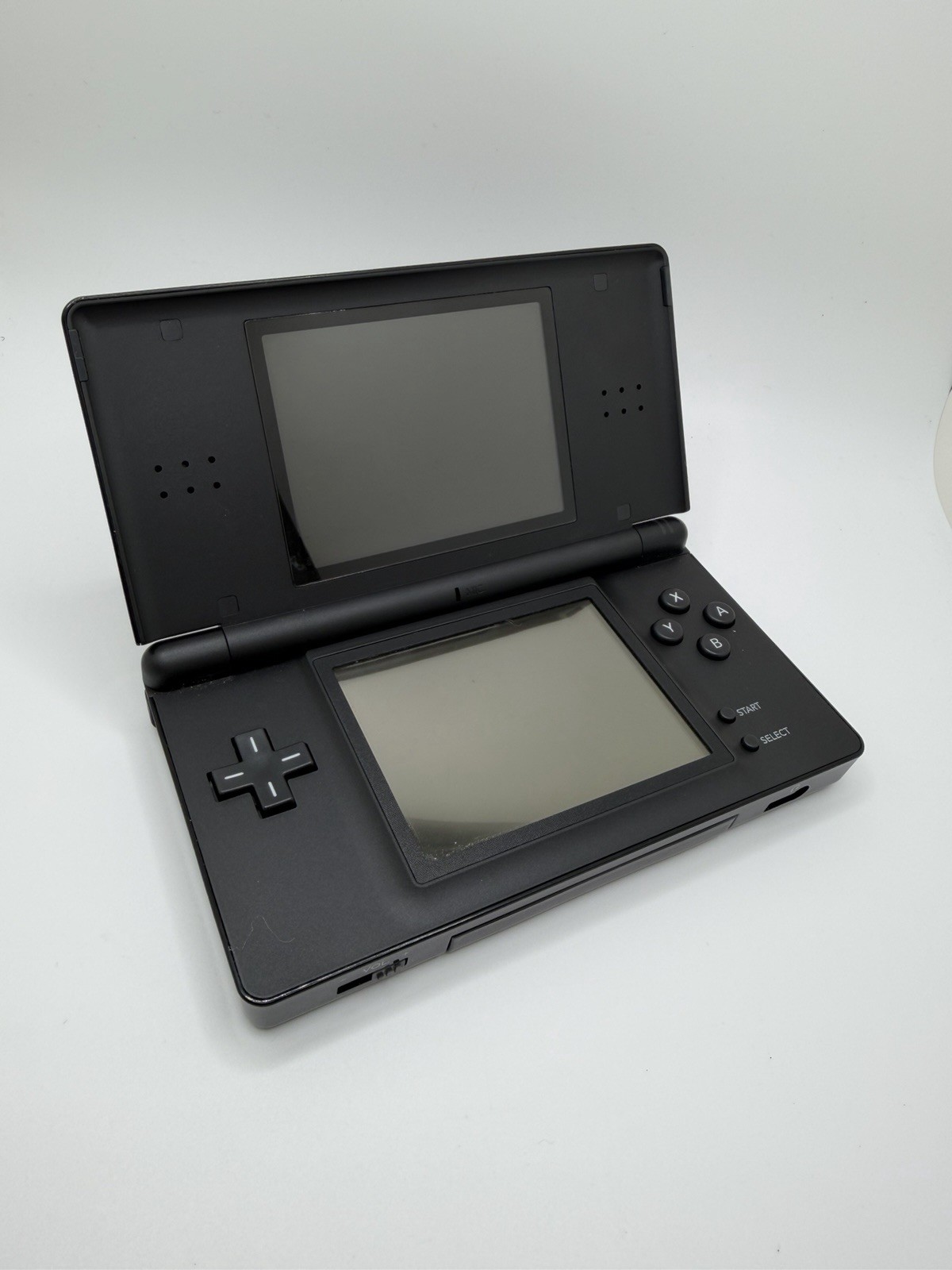 Nintendo DS Lite – Black (USG-001) Complete w/ Carrying Case & Accessories