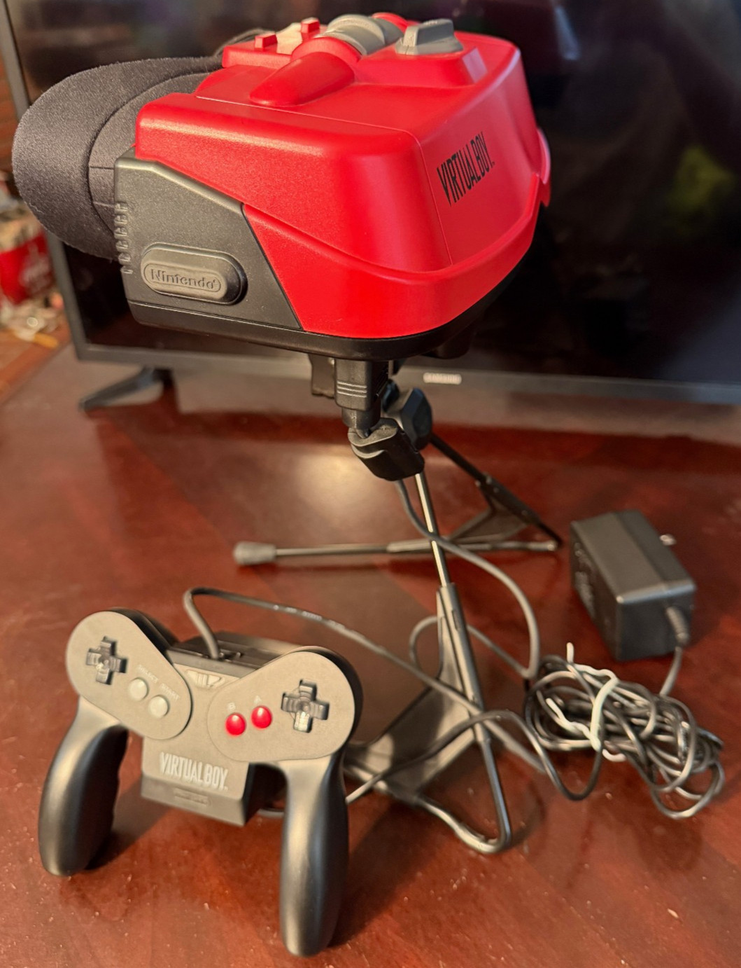 Nintendo Virtual Boy Console CIB w/AC Adapter, 5 games, Near Mint Cond