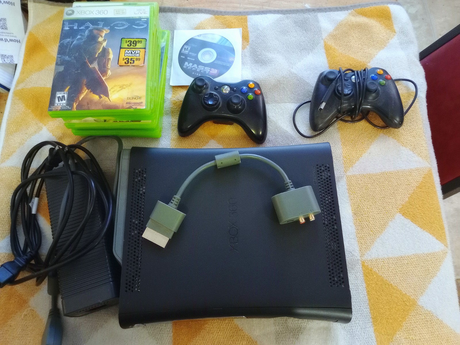 Xbox 360 Elite 60GB Console – Black, 10 games included