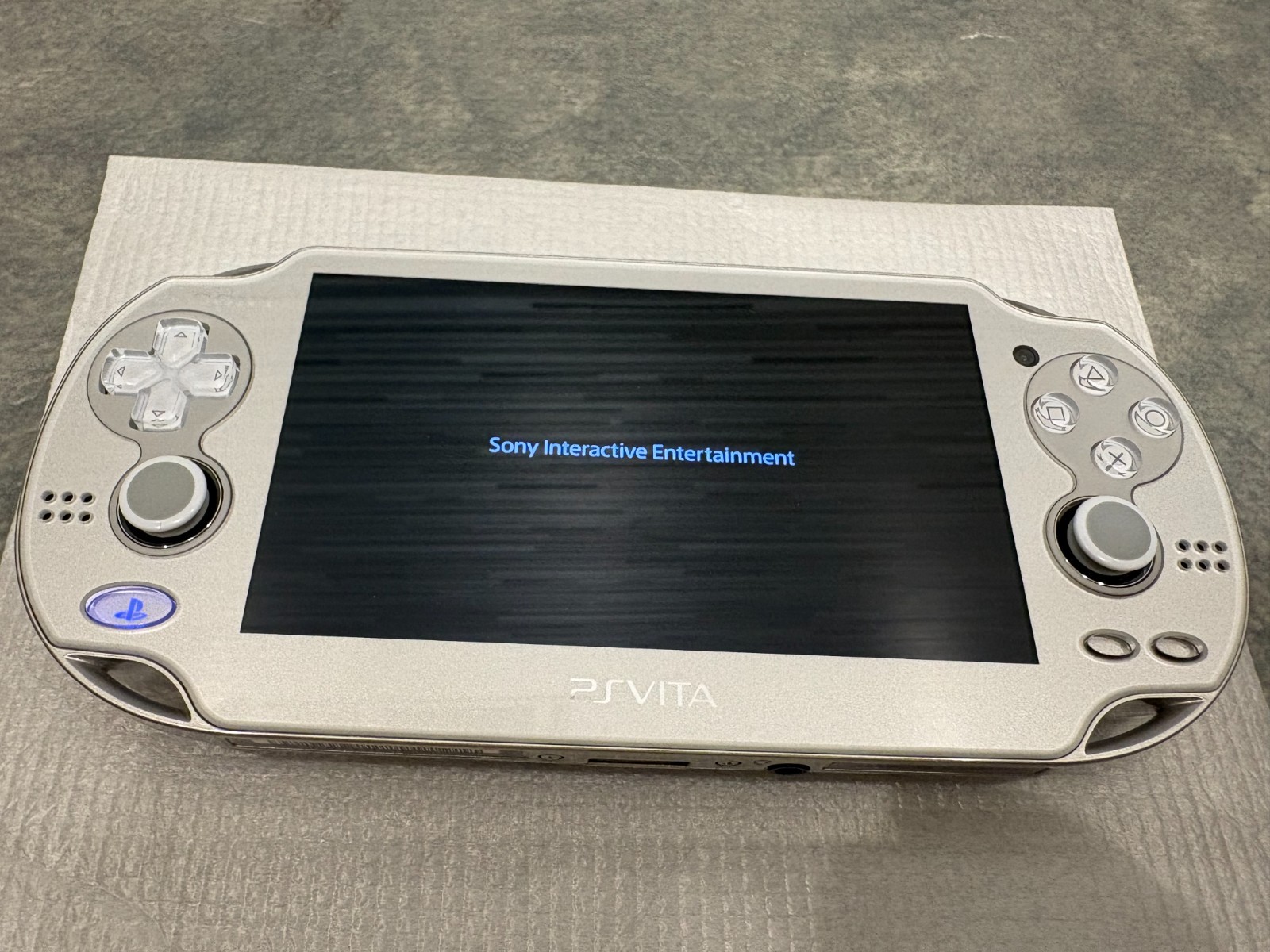 SONY PlayStation PS Vita Ice Silver Wi-Fi Type