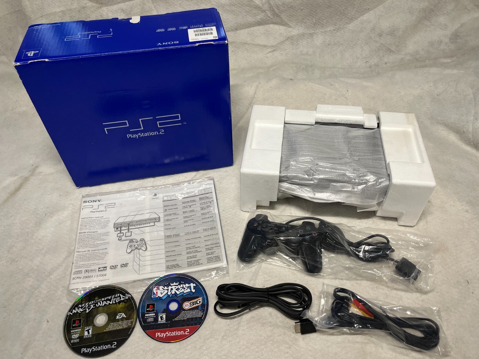 Barely Used Sony Playstation 2 PS2 Console System 39001 Complete in Original BOX