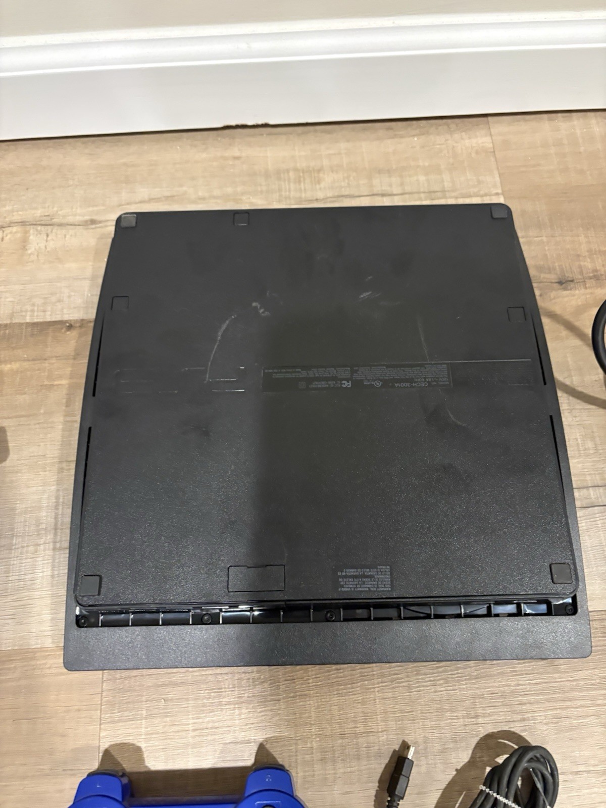 Sony PlayStation PS3 Slim Console CECH-3001A 150GB 2 Controllers,Cords & 4 Games