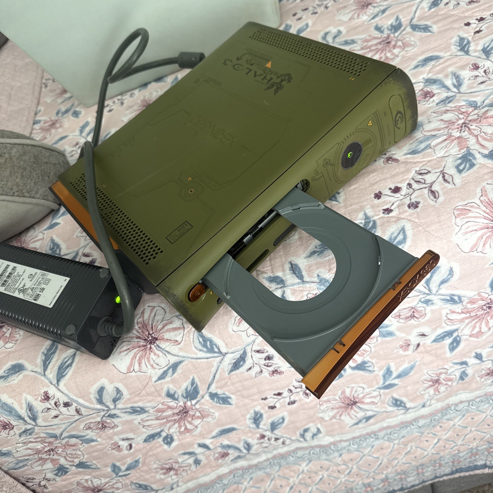 Halo 3 Special Edition Xbox 360 Console – 120GB