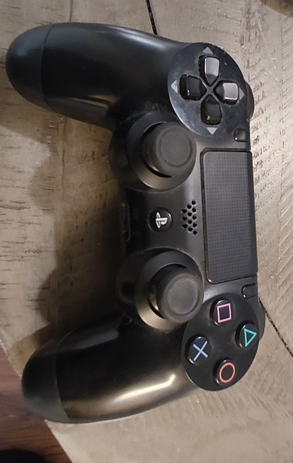 Sony PlayStation 4 Console (PS4) – w/ Controller + Wires / Practically New