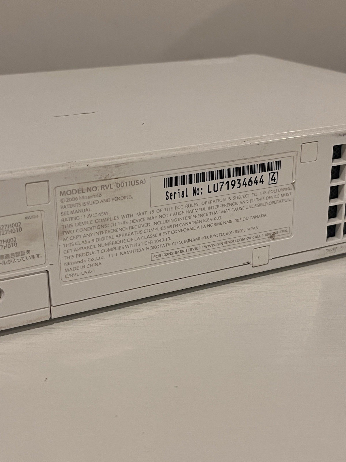 Nintendo Wii RVL-001 512 MB Home Console – White