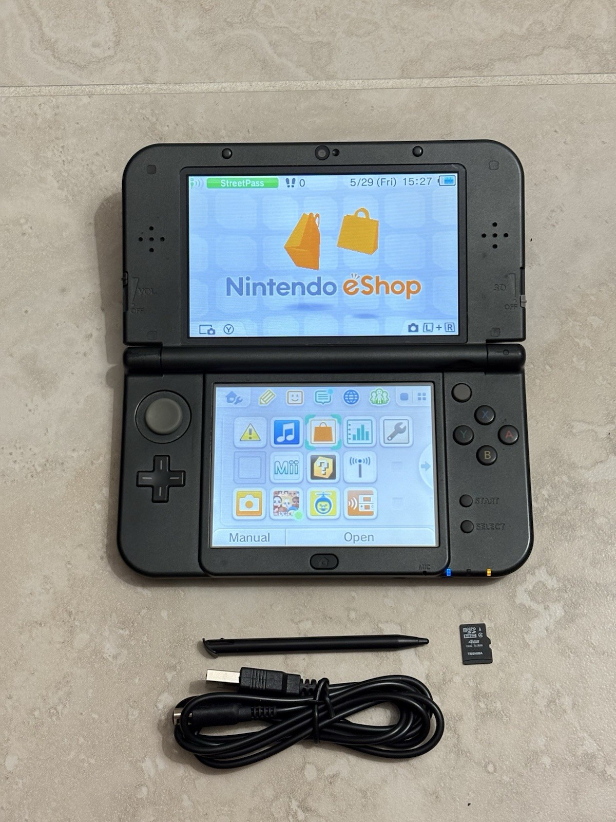 New Nintendo 3DS LL XL Metallic Black Region Free USA Seller Very Good